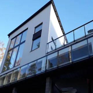 Kivitalo Kirkkonummi  ks. Villa Rotko - Rakennusblogi